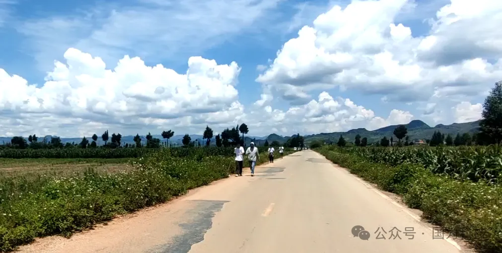 用腳步丈量信仰，以倔強鑄就傳奇——國為科技普者黑40公里徒步團建活動圓滿落幕-3